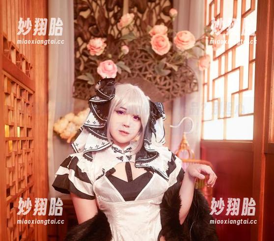 Hatori Sama 想免费看Hatori Sama的黑白作品?别担心,你的眼睛不会被黑白搞晕!